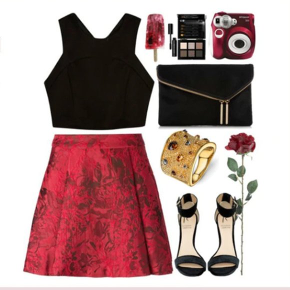 Gold Rhinestones Cocktail Ring - Picture 13 of 16